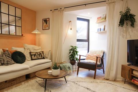 1 bedroom flat for sale