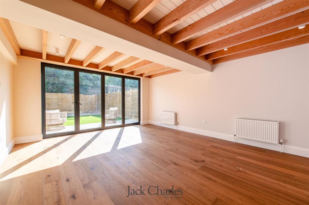 37 Shipbourne Road-11.jpg