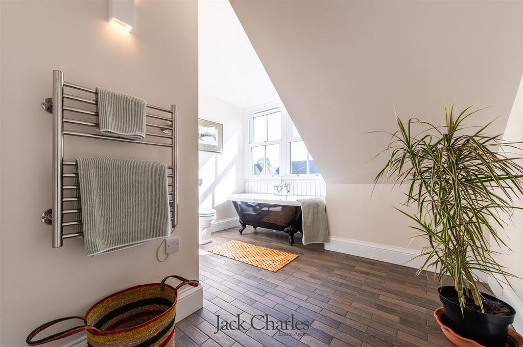 37 Shipbourne Road-27.jpg