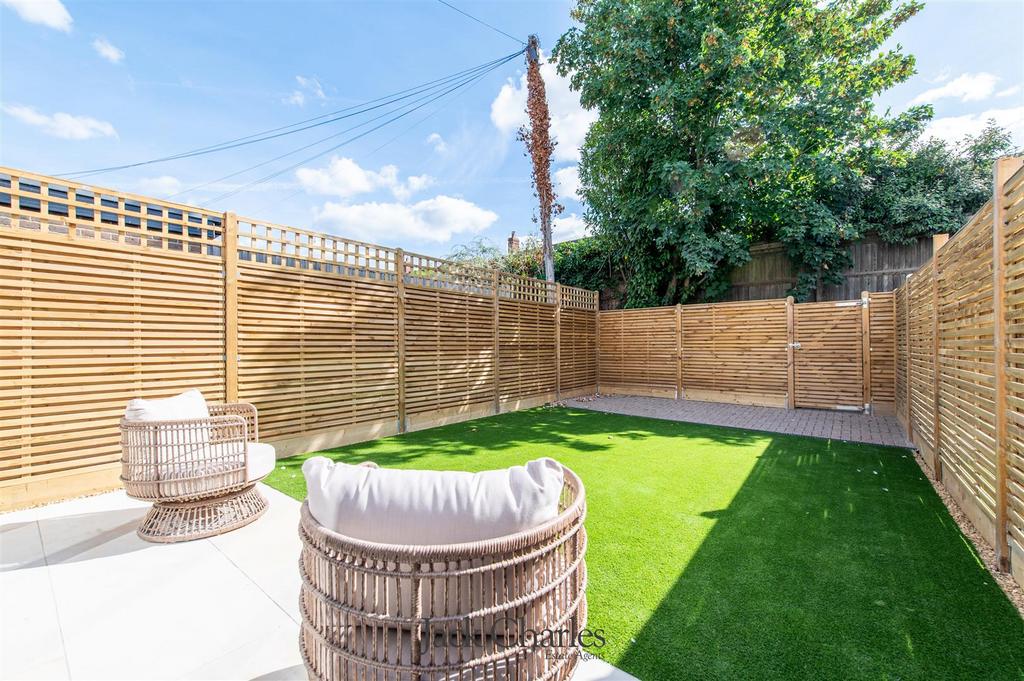 37 Shipbourne Road-35.jpg