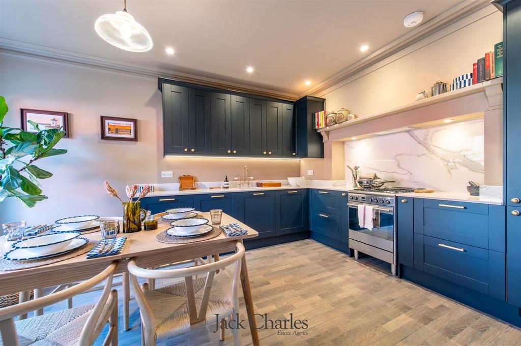 37 Shipbourne Road-08.jpg