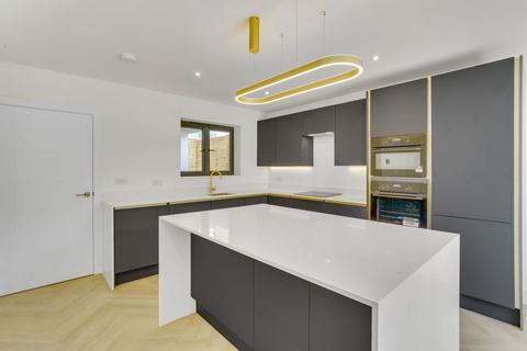 33 Lodge Road, Wallington, SM6 0TZ