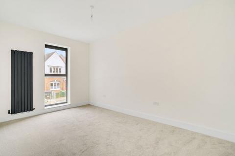 33 Lodge Road, Wallington, SM6 0TZ