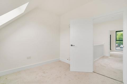 33 Lodge Road, Wallington, SM6 0TZ