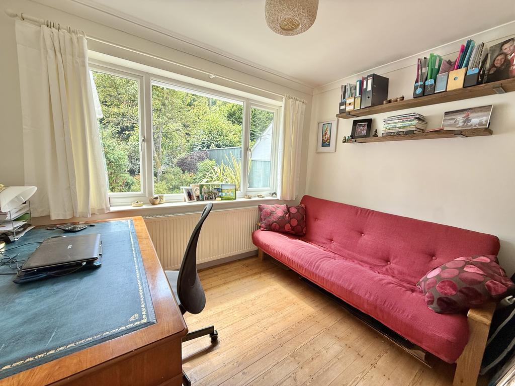 Bedroom 2 (Double)