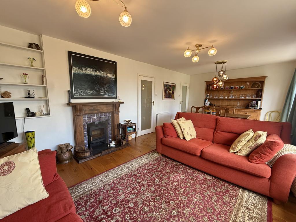 Sitting/Dining Room