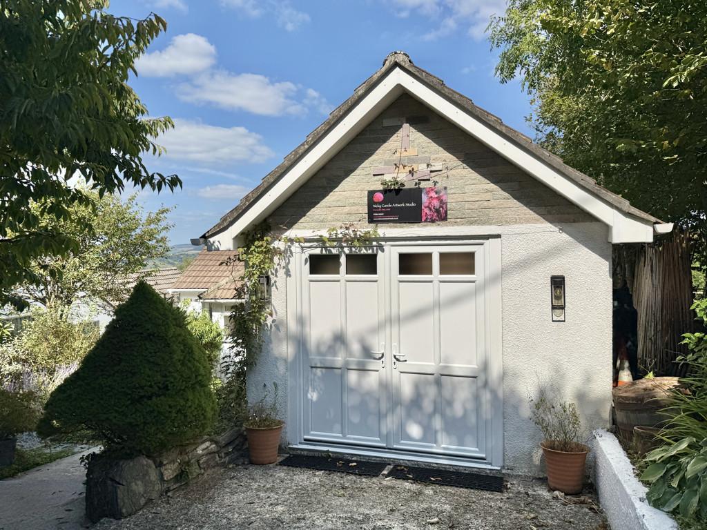 Studio/Home Office/Workshop