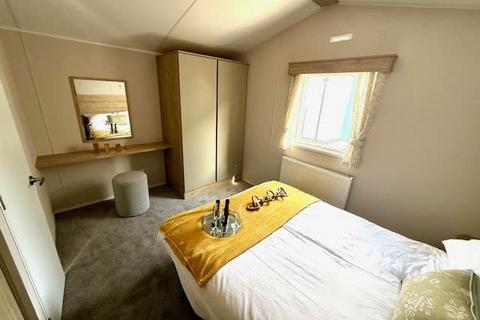 2 bedroom park home for sale, Dovercourt Holiday Park