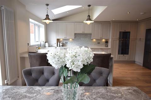 4 bedroom semi-detached house for sale, Harton Grove, South Shields