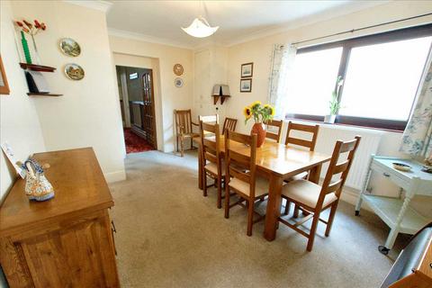 4 bedroom terraced house for sale, 16 Hawkstone Road, Pembroke Dock