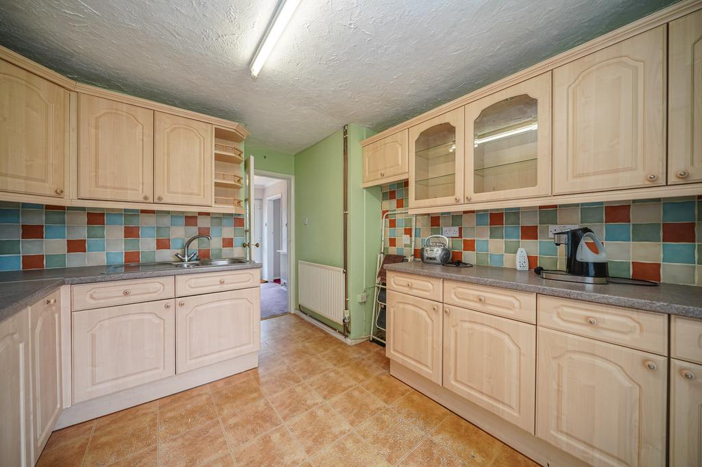 6-Megdale-Place-03342