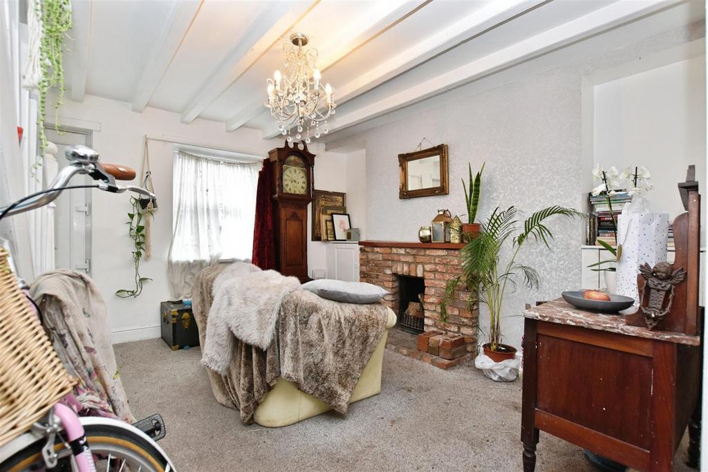 Lounge to Dining Area