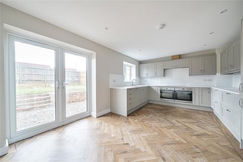 4 bedroom semi-detached house for sale, Scocles Road, Minster on Sea, Sheerness, Kent, ME12