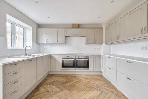 4 bedroom semi-detached house for sale, Scocles Road, Minster on Sea, Sheerness, Kent, ME12