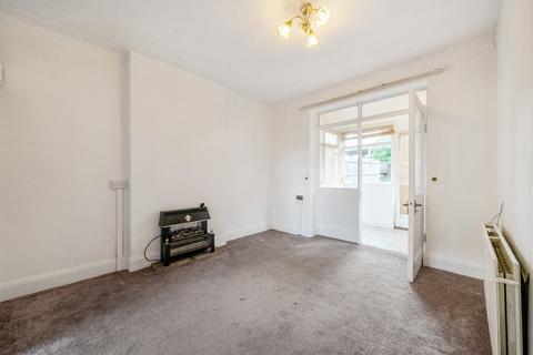 undefined, Merton Gardens, Farsley, Pudsey, West Yorkshire, LS28