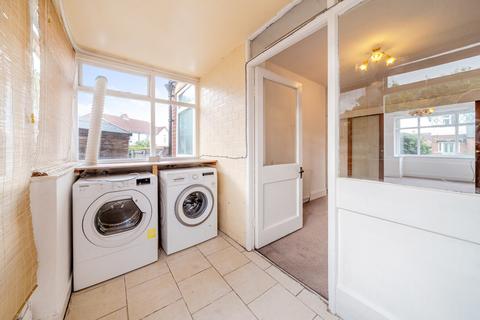 undefined, Merton Gardens, Farsley, Pudsey, West Yorkshire, LS28