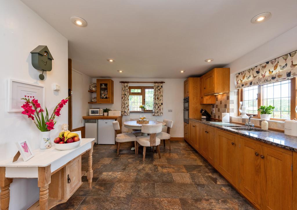 Kitchen/Breakfast