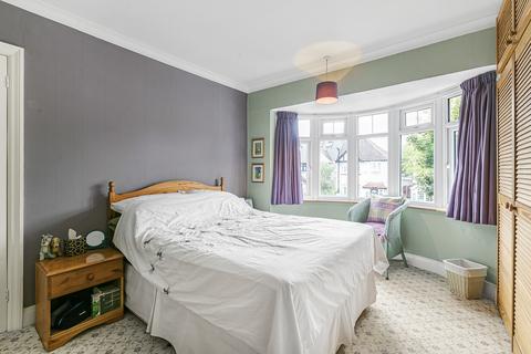 undefined, Lyncroft Gardens, Hounslow, TW3