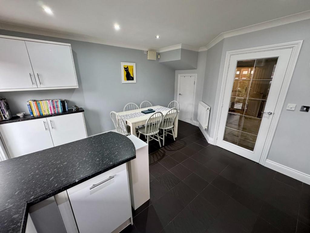 Dining Kitchen.jpg