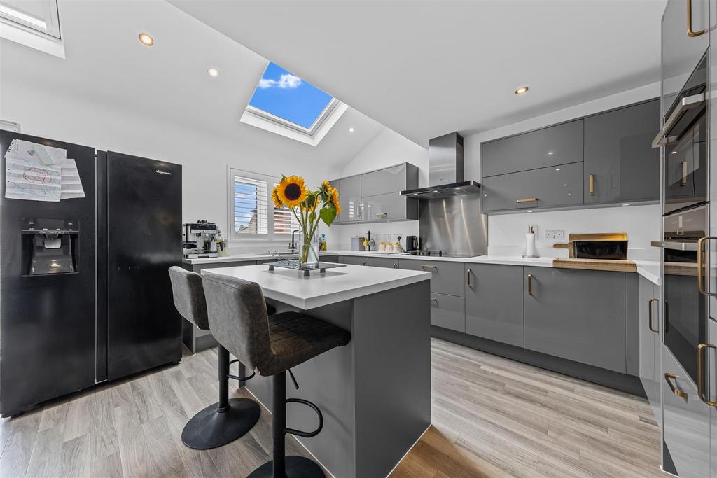 223 West St Web27.jpg