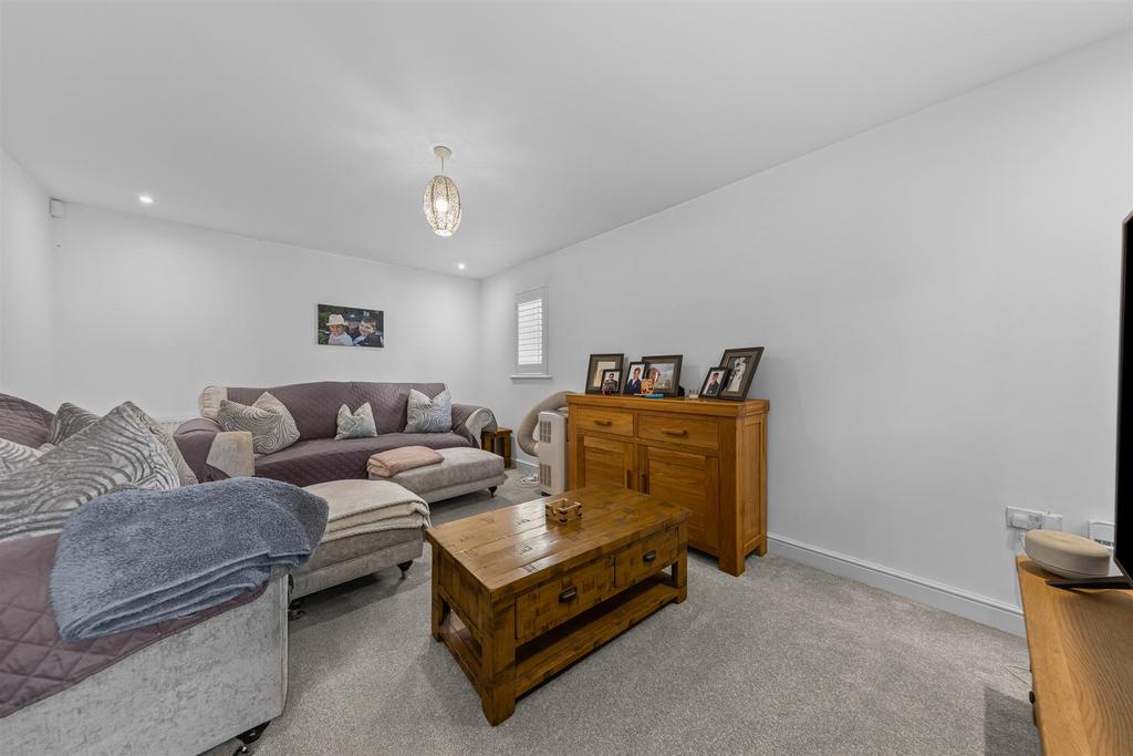 223 West St Web17.jpg