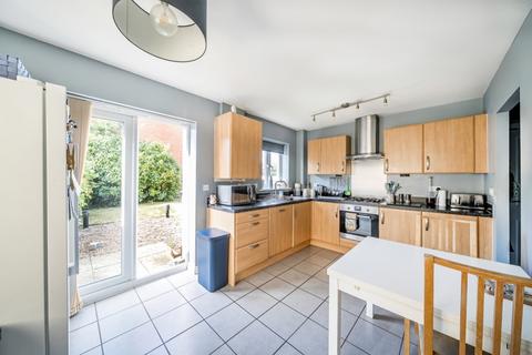 4 bedroom semi-detached house for sale, Kingsdown Road, Lincoln, Lincolnshire, LN6