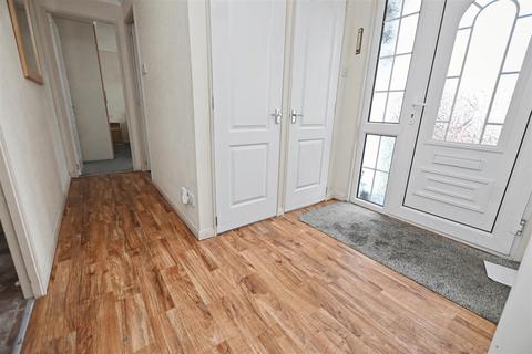 2 bedroom park home for sale, Lakeview, Canvey Island SS8