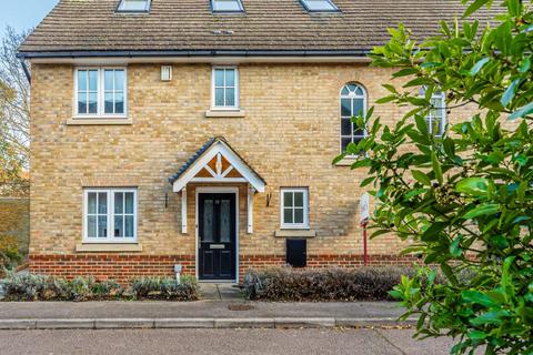 5 bedroom semi-detached house for sale, Lavender Crescent, Hertfordshire AL3