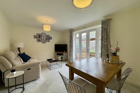 23 Fussell Way, Wollaston, Stourbridge, DY8 4GG