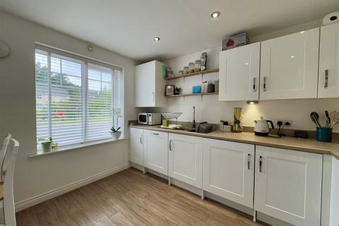 23 Fussell Way, Wollaston, Stourbridge, DY8 4GG