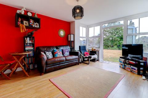 1 bedroom apartment for sale, Priory Road, Buckinghamshire HP13