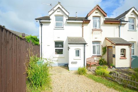 undefined, CHARMING CHARACTER COTTAGE * YAVERLAND