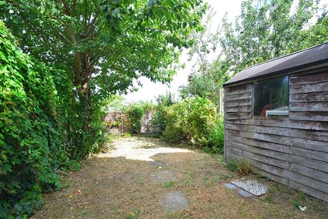 undefined, CHARMING CHARACTER COTTAGE * YAVERLAND