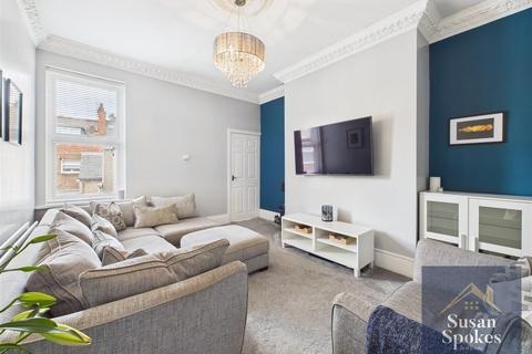2 bedroom flat for sale, Birchington Avenue, South Shields