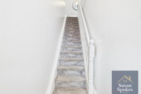 2 bedroom flat for sale, Birchington Avenue, South Shields