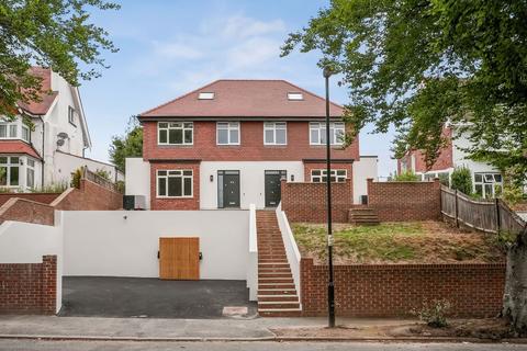undefined, The Drive, Coulsdon, CR5