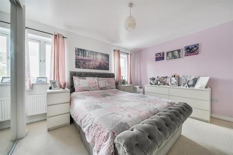 28 Bolts Croft, Chippenham, SN15 3GQ