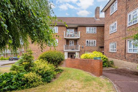 2 bedroom flat for sale, Alexandra Road, London N10
