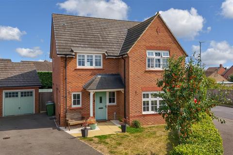 4 bedroom detached house for sale, Thorpe Road, Earls Barton, Northampton