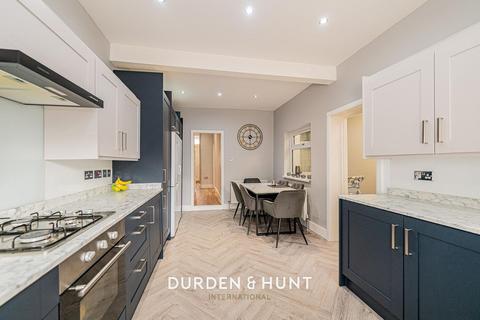 24 Henley Road, Ilford, IG1 2TT