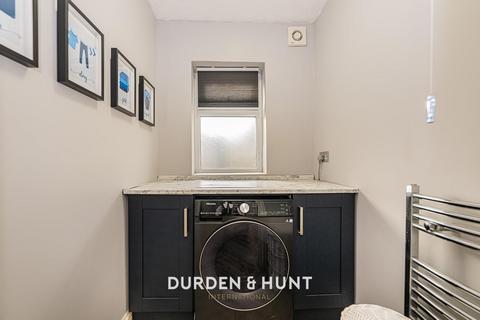 24 Henley Road, Ilford, IG1 2TT