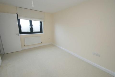 3 bedroom end of terrace house to rent, Corner Farm Place, Hemel Hempstead