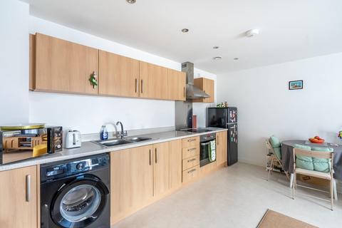 2 bedroom apartment for sale, College Court, Dringhouses, York