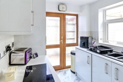 16 Ambleside Close, Wistaston, Crewe, CW2 8RX