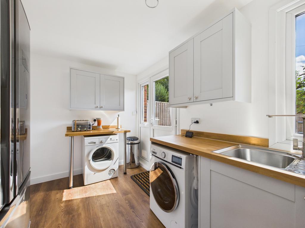 Cam01354 g0 pr0586 still008