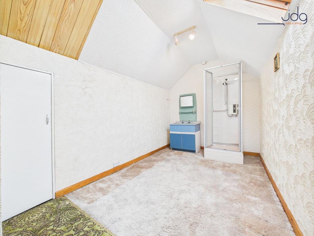 Upstairs Open Plan with plenty of Eaves storage...