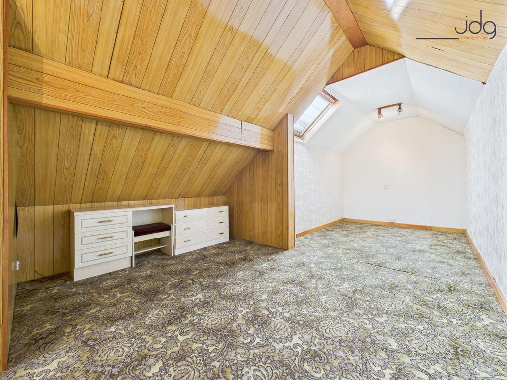 Upstairs Open Plan with plenty of Eaves storage...