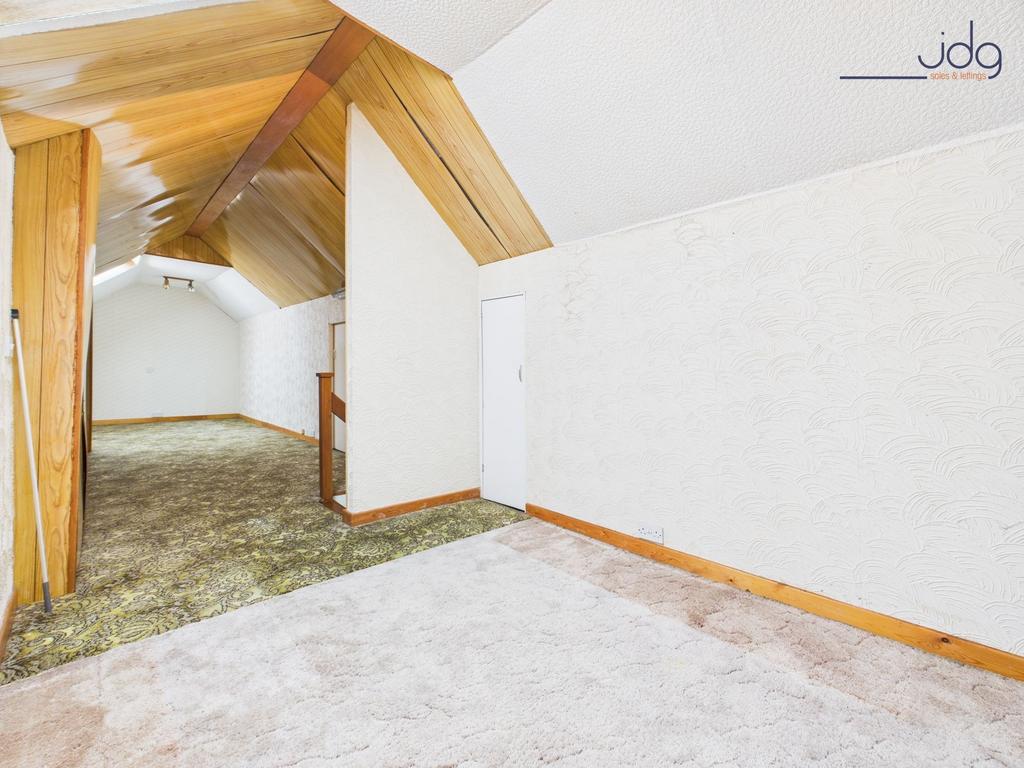 Upstairs Open Plan with plenty of Eaves storage...