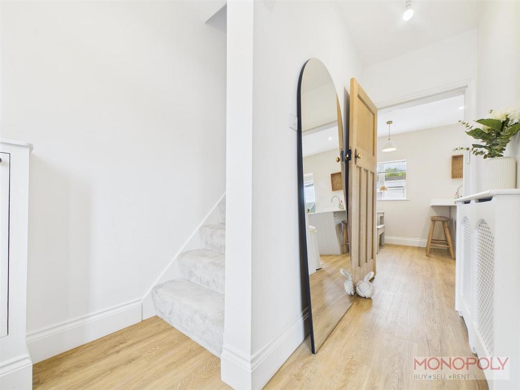 CAM03815 G0-PR0322-STILL001.jpg