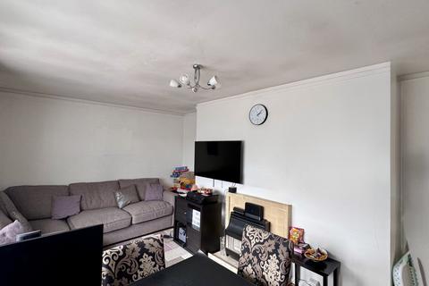 undefined, Ringway,  Southall, UB2
